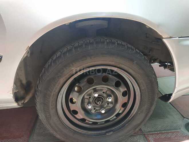Toyota Corolla 1995, 630,000 km - 1.6 l - Bakı