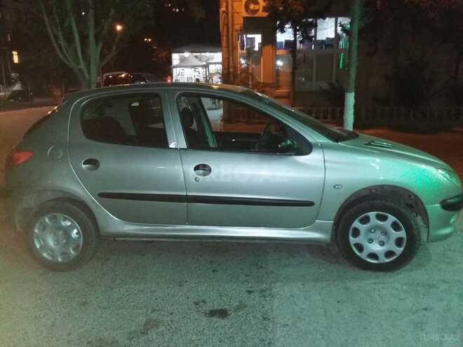 Peugeot 206 2003, 190,000 km - 1.4 l - Bakı