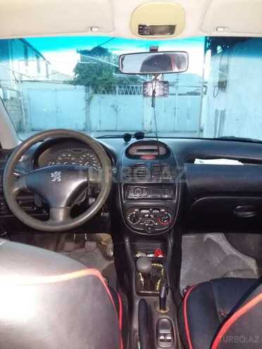 Peugeot 206 2003, 190,000 km - 1.4 l - Bakı