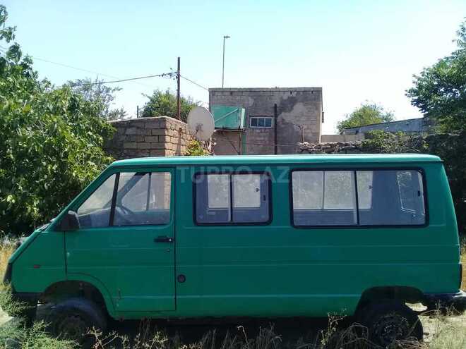 Renault Trafic 1992, 586,423 km - 2.5 л - Bakı