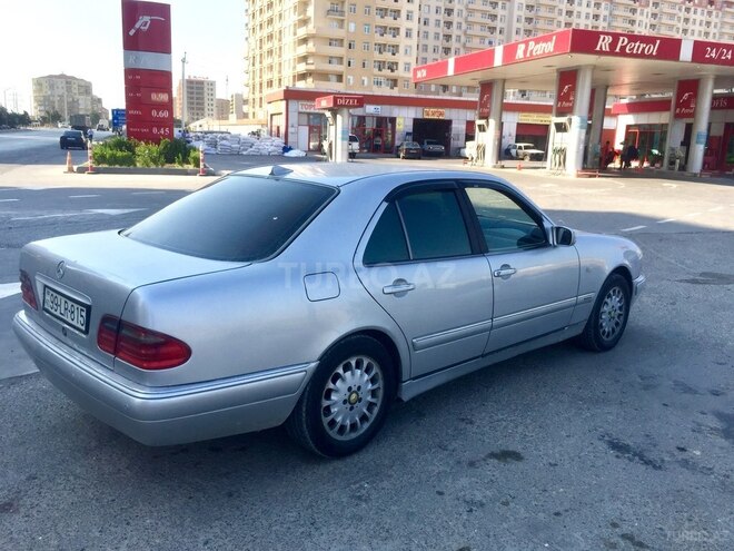 Mercedes E 200 1996, 345,000 km - 2.0 l - Bakı