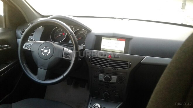 Opel Astra 2006, 173,000 km - 1.3 l - Bakı