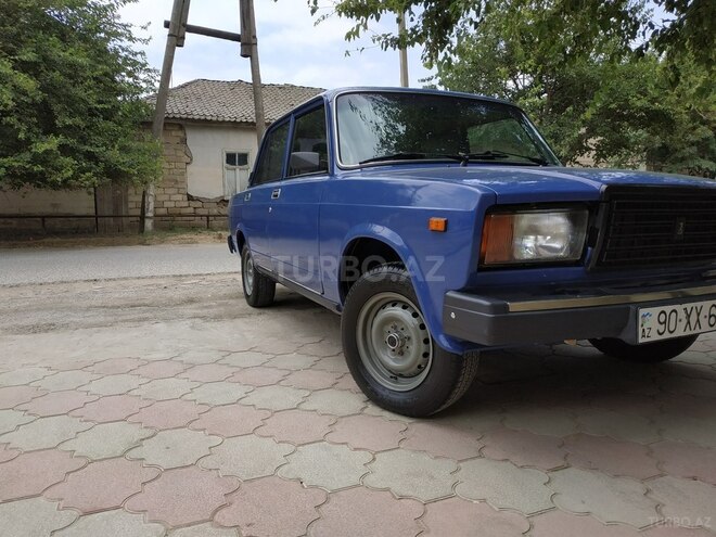 LADA (VAZ) 2107 2006, 106,468 km - 1.6 l - Salyan