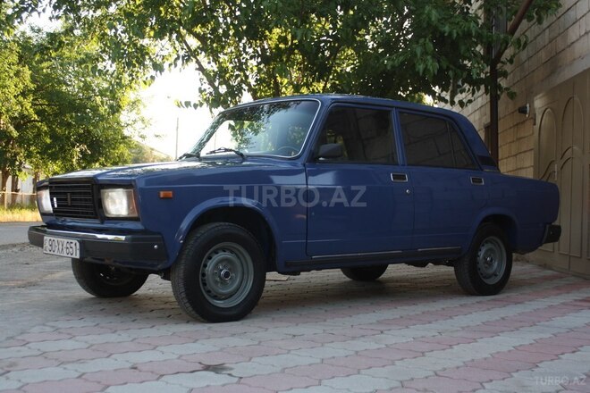 LADA (VAZ) 2107 2006, 106,468 km - 1.6 l - Salyan