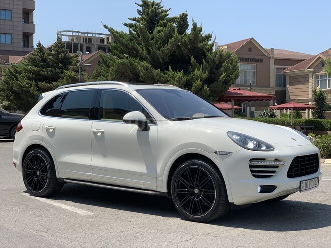 Porsche Cayenne S 2011, 136,000 km - 3.6 l - Bakı
