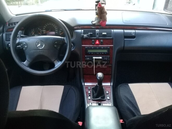 Mercedes E 200 2000, 232,444 km - 2.0 l - Bakı