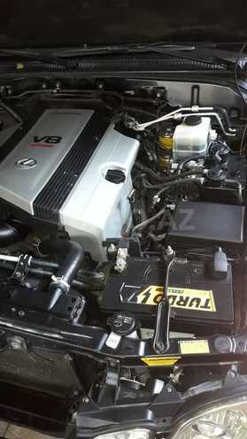 Lexus LX 470 2006, 143,000 km - 4.7 l - Samux