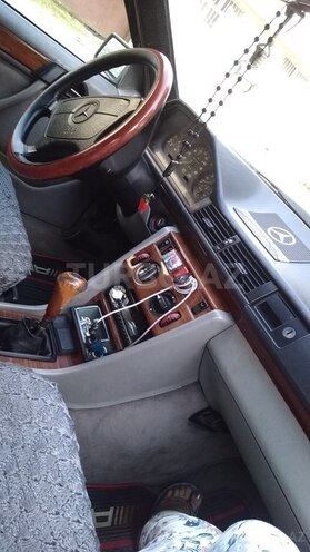 Mercedes E 200 1993, 3,859,600 km - 0.2 l - İsmayıllı