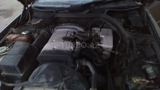 Mercedes E 200 1993, 3,859,600 km - 0.2 l - İsmayıllı