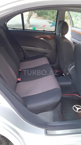 Mercedes E 220 2002, 310,000 km - 2.2 l - Bakı