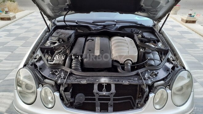 Mercedes E 220 2002, 310,000 km - 2.2 l - Bakı