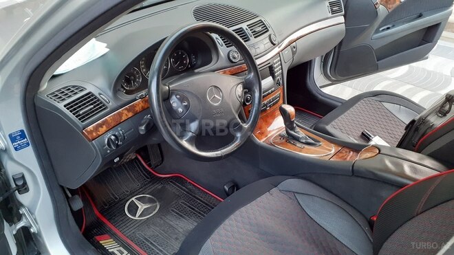Mercedes E 220 2002, 310,000 km - 2.2 l - Bakı