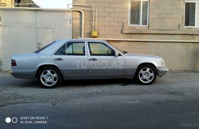 Mercedes E 320 1995, 347,000 km - 3.2 l - Bakı