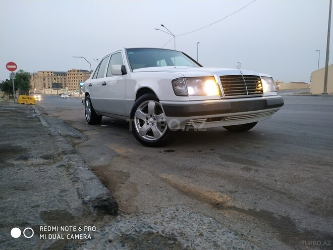 Mercedes E 230 1990, 406,536 km - 2.3 l - Bakı