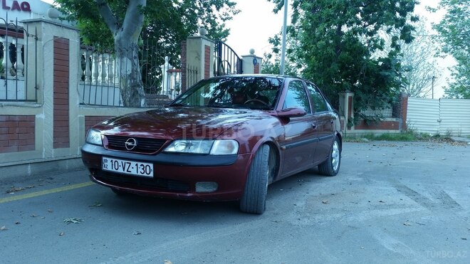 Opel Vectra 1997, 330,000 km - 2.0 л - Gəncə