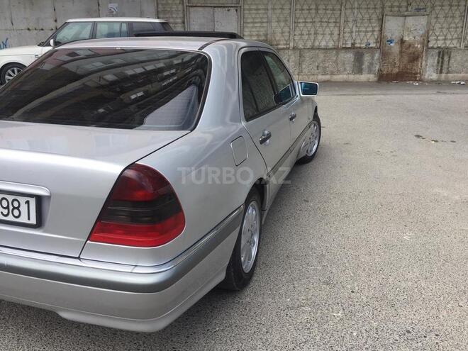 Mercedes C 180 1999, 322,000 km - 1.8 l - Bakı