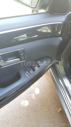 Mercedes E 220 2011, 199,366 km - 2.2 l - Bakı