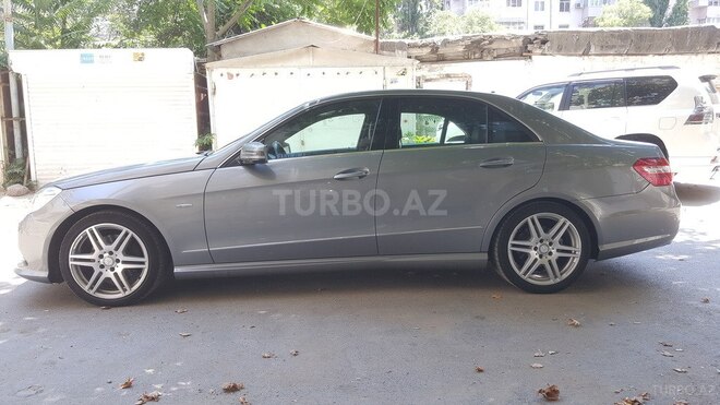 Mercedes E 220 2011, 199,366 km - 2.2 l - Bakı