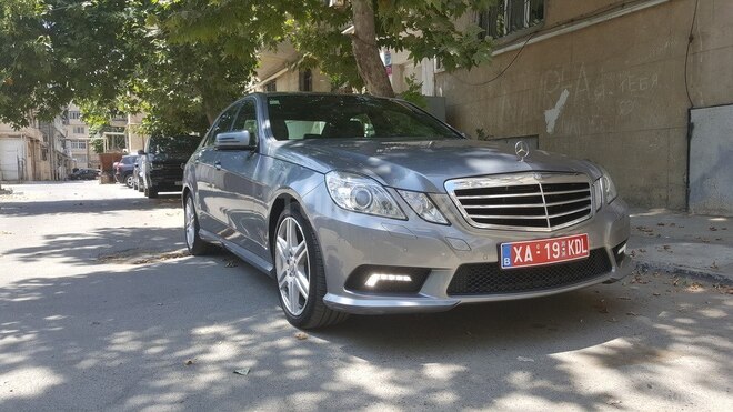 Mercedes E 220 2011, 199,366 km - 2.2 l - Bakı