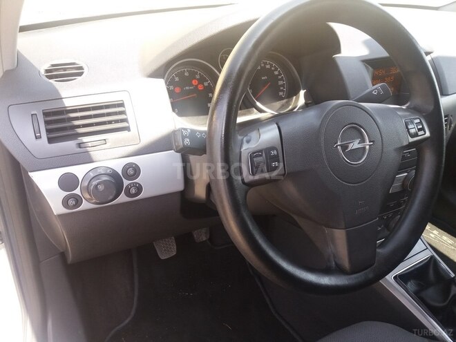 Opel Astra 2005, 166,000 km - 1.4 l - Bakı
