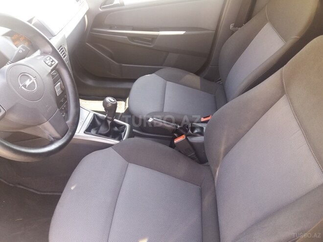 Opel Astra 2005, 166,000 km - 1.4 l - Bakı