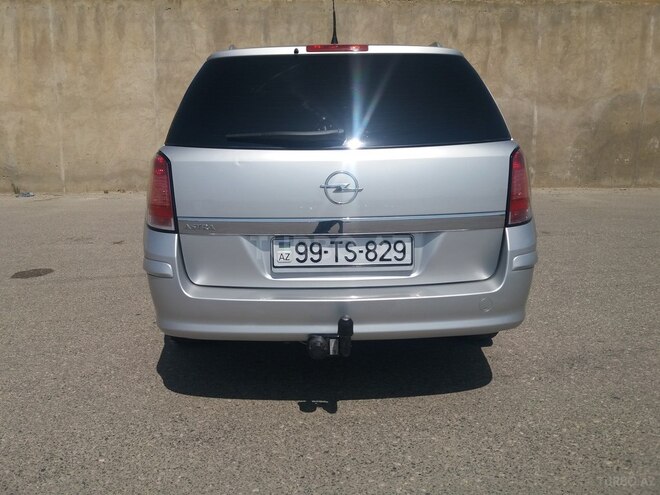 Opel Astra 2005, 166,000 km - 1.4 l - Bakı