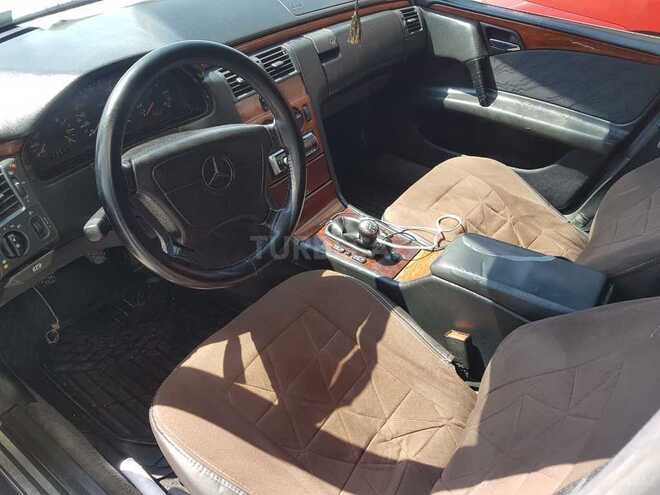 Mercedes E 250 1996, 500,000 km - 2.5 l - Bakı