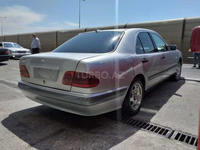 Mercedes E 250 1996, 500,000 km - 2.5 l - Bakı