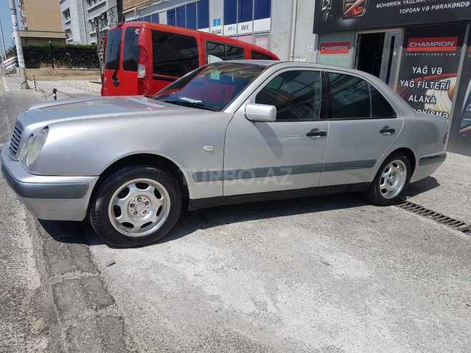 Mercedes E 250 1996, 500,000 km - 2.5 l - Bakı