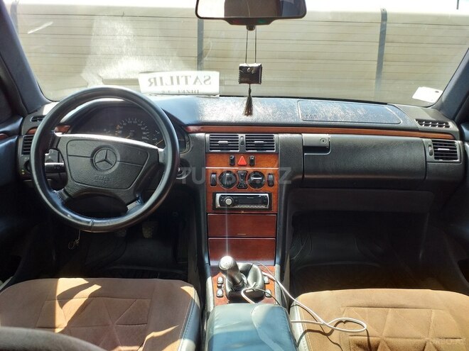 Mercedes E 250 1996, 500,000 km - 2.5 l - Bakı