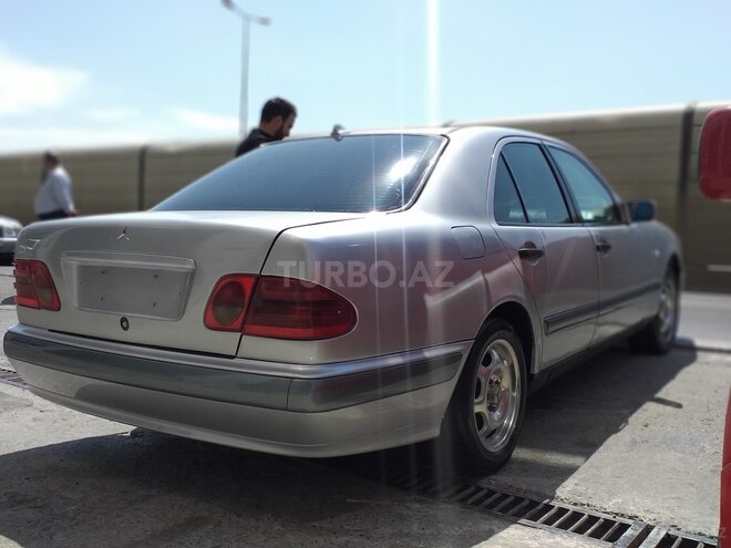 Mercedes E 250 1996, 500,000 km - 2.5 l - Bakı