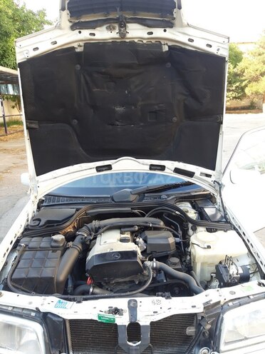 Mercedes C 180 1997, 293,000 km - 1.8 л - Bakı