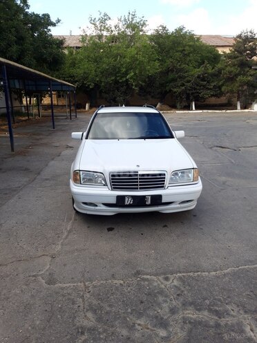 Mercedes C 180 1997, 293,000 km - 1.8 л - Bakı