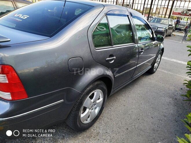 Volkswagen Jetta 2004, 255,000 km - 2.0 л - Bakı