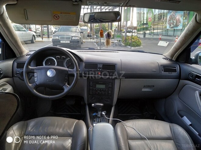 Volkswagen Jetta 2004, 255,000 km - 2.0 л - Bakı