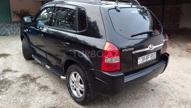 Hyundai Tucson 2006, 220,000 km - 2.0 l - Qusar