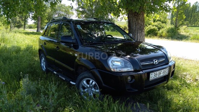 Hyundai Tucson 2006, 220,000 km - 2.0 l - Qusar
