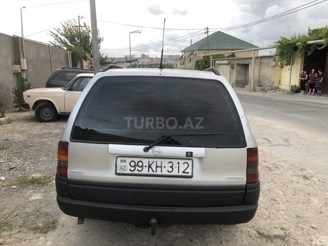 Opel Astra 1993, 370,000 km - 1.7 l - Bakı