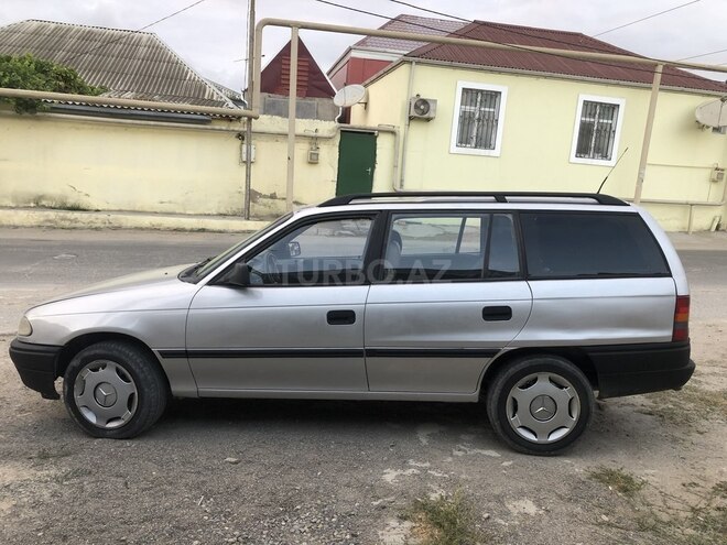 Opel Astra 1993, 370,000 km - 1.7 l - Bakı