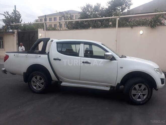 Mitsubishi L200 2013, 226,164 km - 2.5 l - Bakı