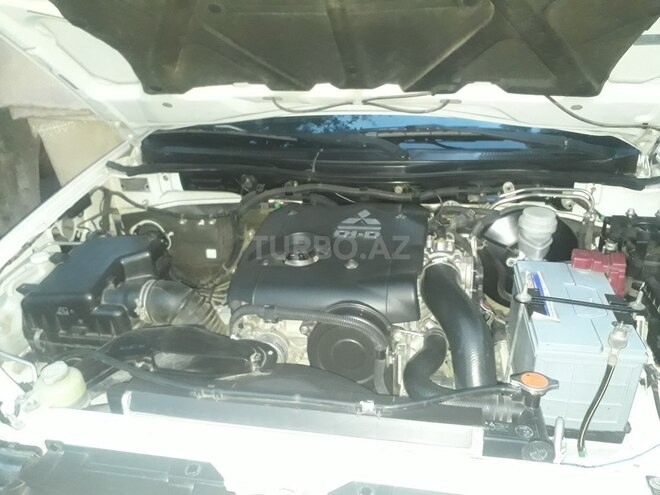 Mitsubishi L200 2013, 226,164 km - 2.5 l - Bakı
