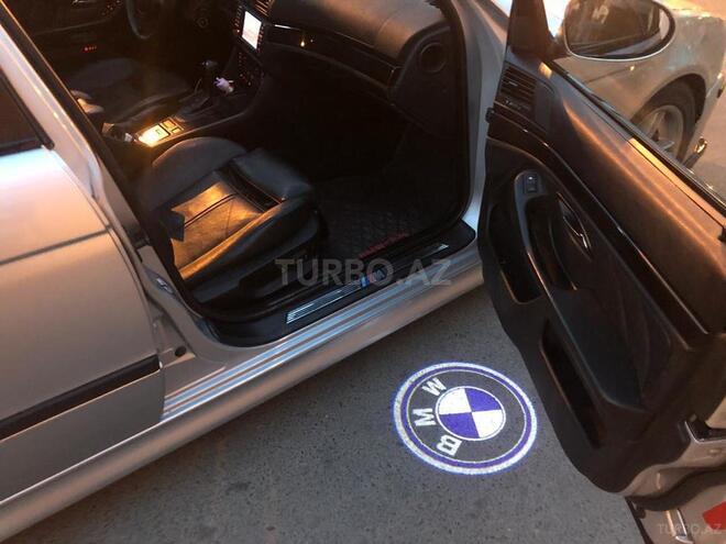 BMW 530 2001, 198,000 km - 3.0 l - Bakı