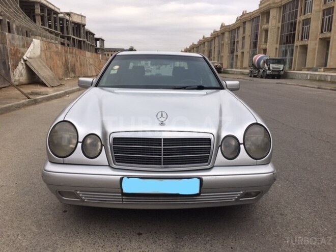 Mercedes E 220 1998, 496,000 km - 2.2 l - Bakı