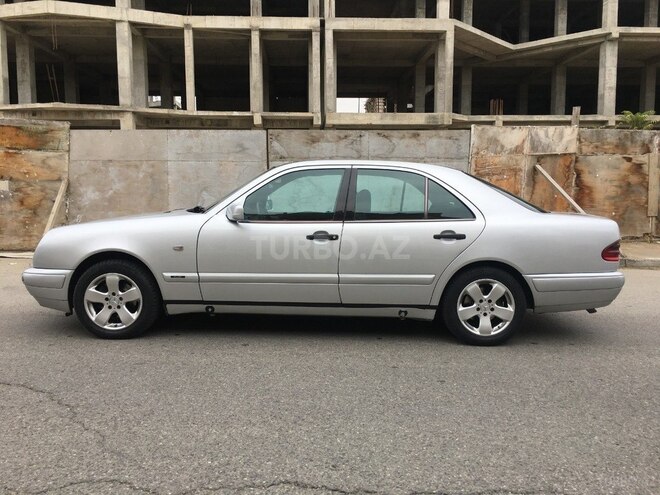 Mercedes E 220 1998, 496,000 km - 2.2 l - Bakı