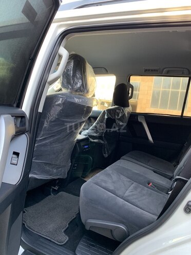 Toyota Prado 2018, 11,000 km - 2.7 l - Bakı