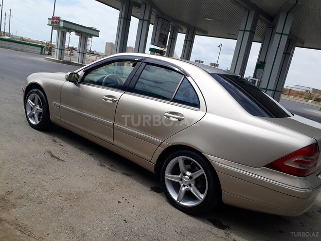 Mercedes C 240 2001, 249,000 km - 2.6 l - Bakı