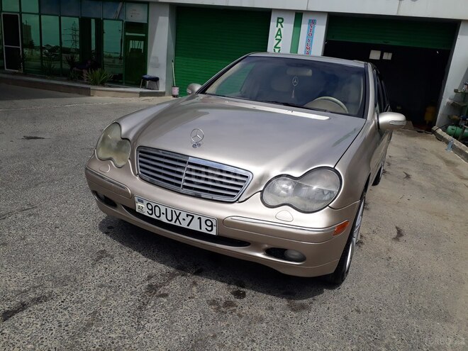 Mercedes C 240 2001, 249,000 km - 2.6 l - Bakı