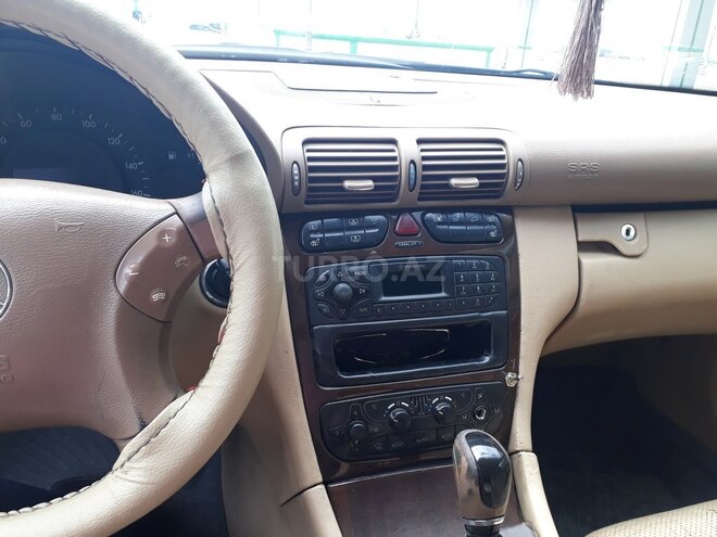 Mercedes C 240 2001, 249,000 km - 2.6 l - Bakı