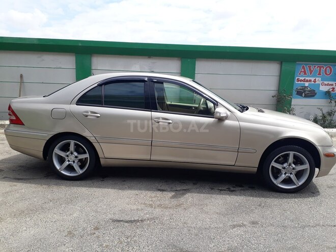 Mercedes C 240 2001, 249,000 km - 2.6 l - Bakı