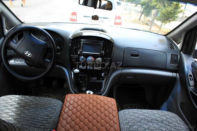 Hyundai H-1 2008, 251,000 km - 2.5 l - Bakı